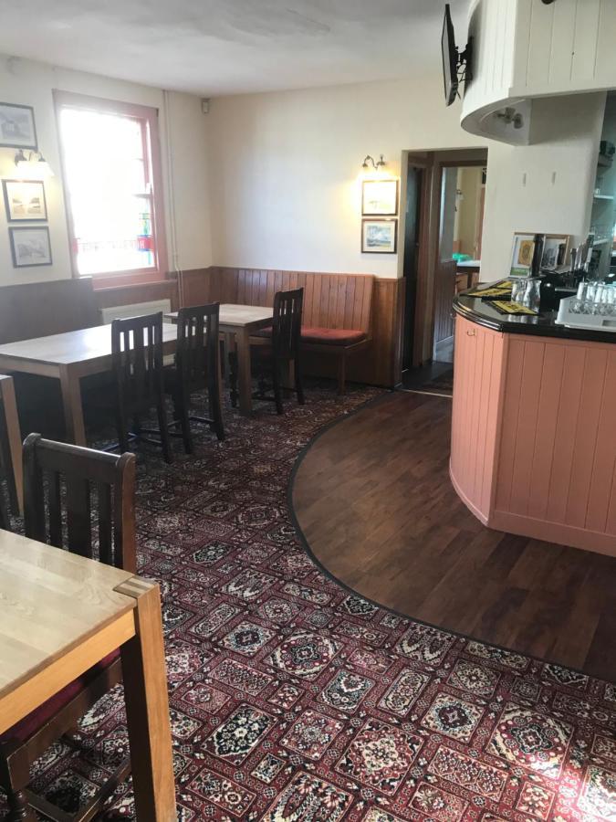 Dolphin Hotel Public House Weymouth Esterno foto