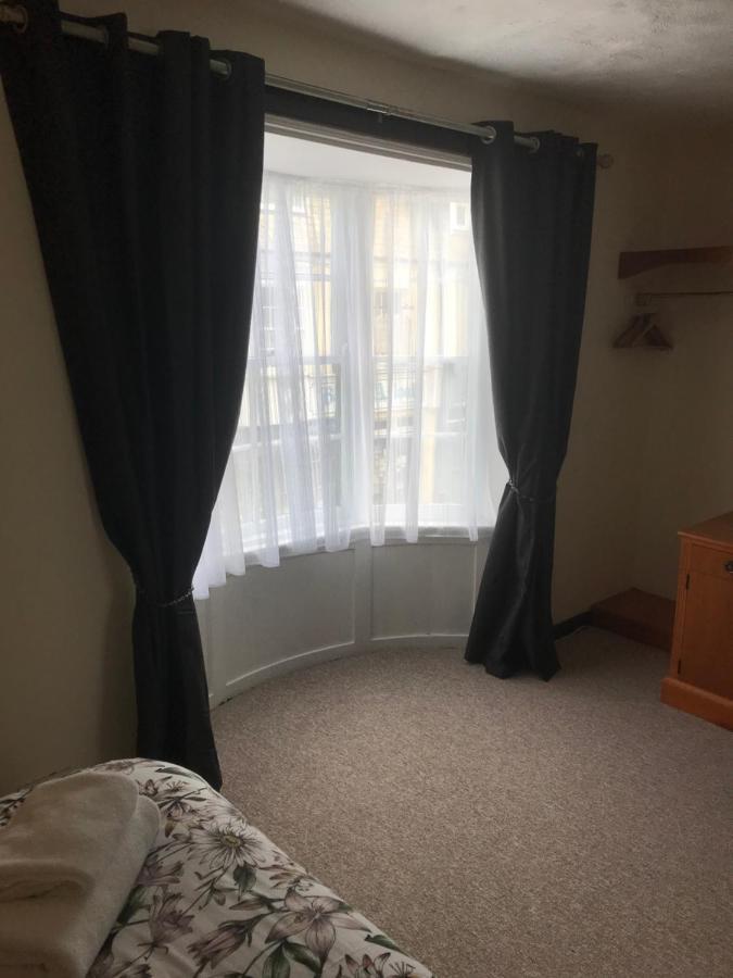 Dolphin Hotel Public House Weymouth Esterno foto
