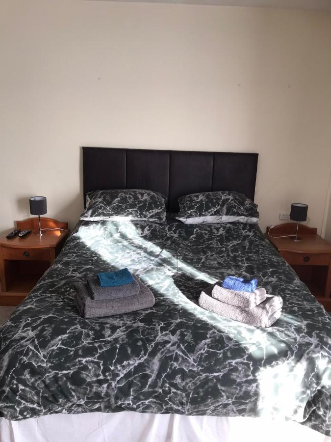 Dolphin Hotel Public House Weymouth Esterno foto